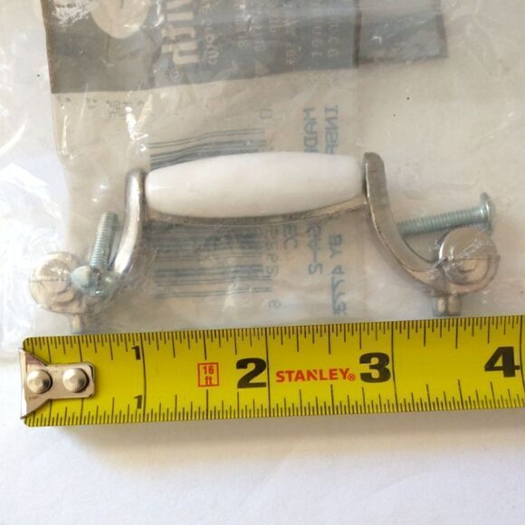 Lot of 4 Cabinet Pulls Handles White Ceramic Chrome Silver Tone New Belwith - Picture 3 of 7